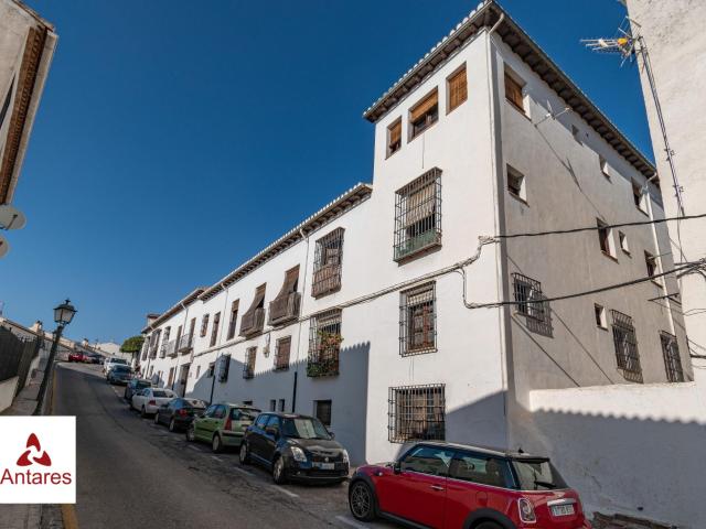 Apartamento amplio situado en casa corrala rehabilitada