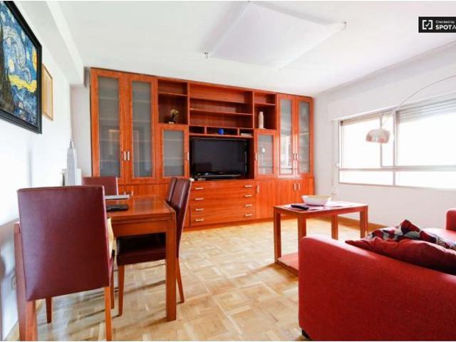 Apartamento amueblado de 3 dormitorios en alquiler en Casa de Campo
