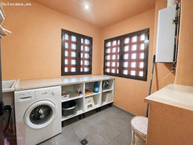 Apartamento amueblado de dos dormitorios en alquiler de larga temporada en