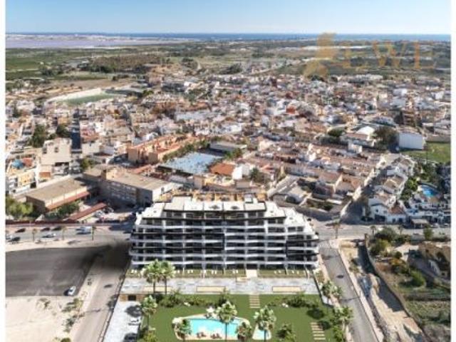 Apartamento amueblado y nuevo en venta en San Miguel de Salinas