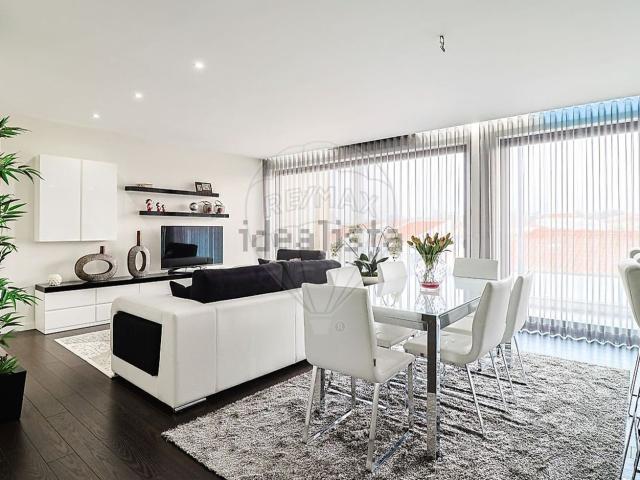 Apartamento, Apúlia e Fão