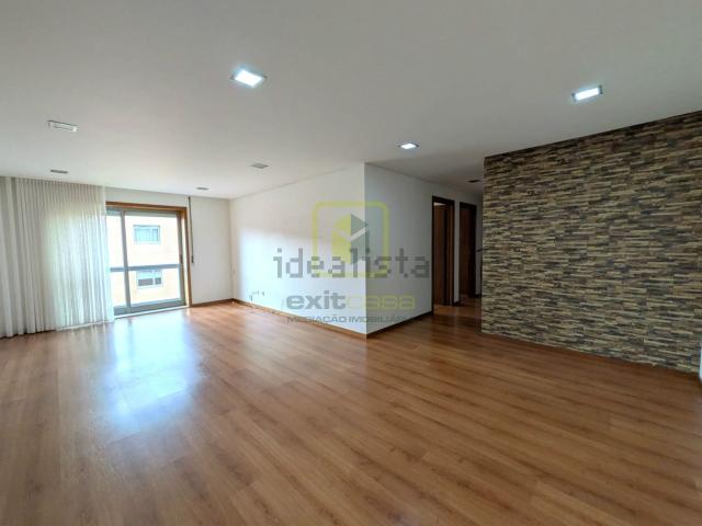 Apartamento, Aradas