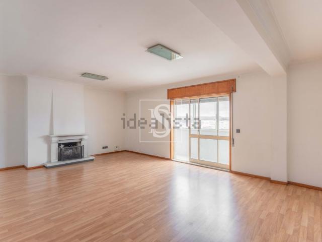 Apartamento, Arcozelo
