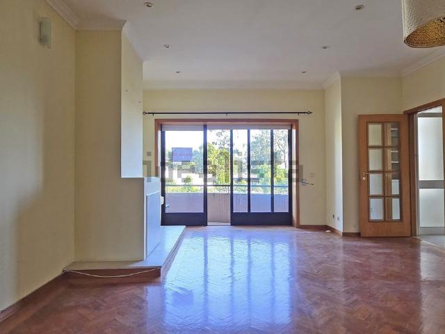 Apartamento, Arcozelo