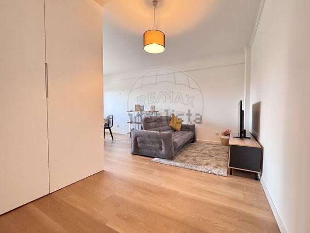 Apartamento, Areosa
