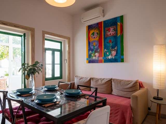 Apartamento artístico de 2 quartos para alugar em Graça, Lisboa