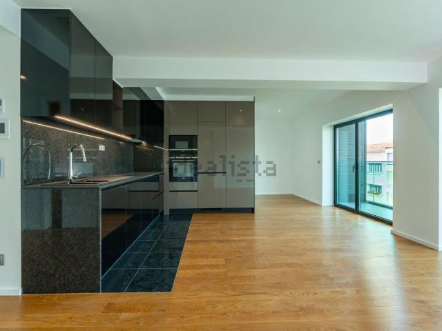 Apartamento, Avenidas Novas