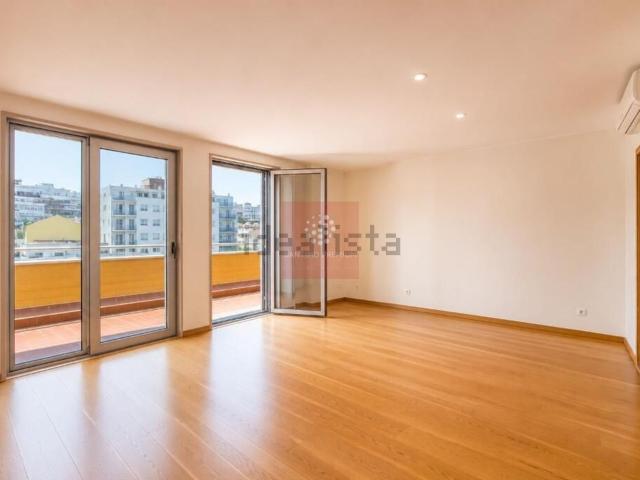 Apartamento, Avenidas Novas