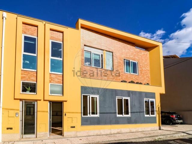 Apartamento, Aver o Mar Amorim Terroso
