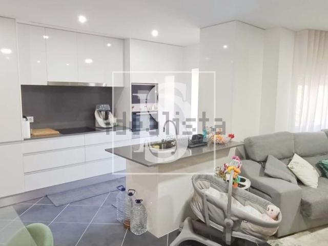 Apartamento, Aver o Mar Amorim Terroso