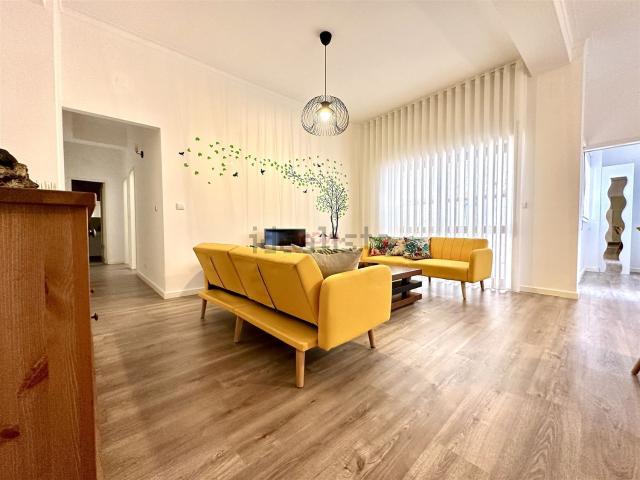 Apartamento, Aver o Mar Amorim Terroso