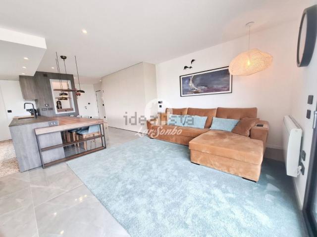 Apartamento, Aver o Mar