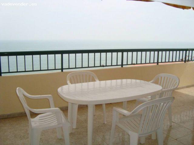 APARTAMENTO AÑO 2000 1ª LÍNEA FRONTAL