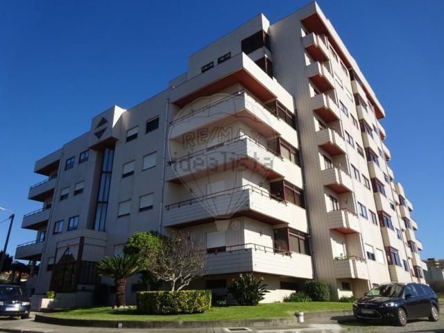 Apartamento, Baguim do Monte