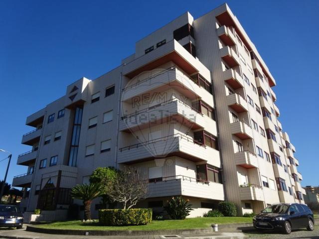 Apartamento, Baguim do Monte