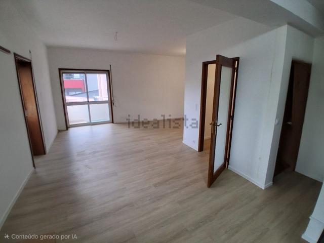 Apartamento, Baguim do Monte