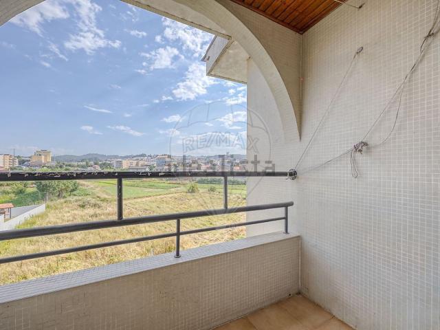 Apartamento, Baguim do Monte