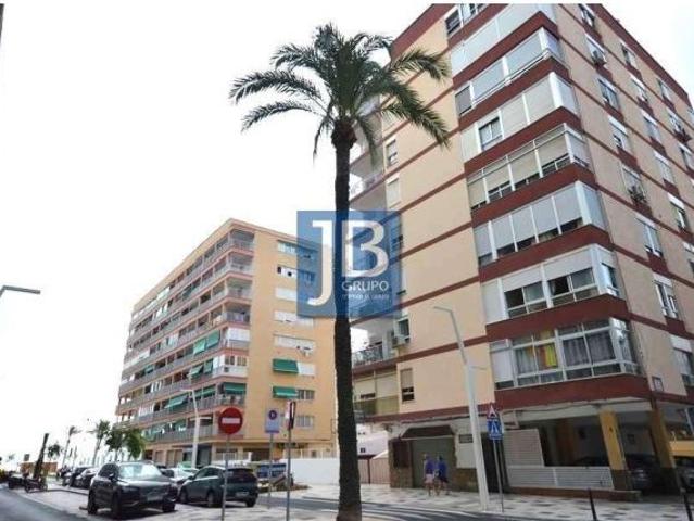 Apartamento bien situado de 3 dormitorios en Cullera
