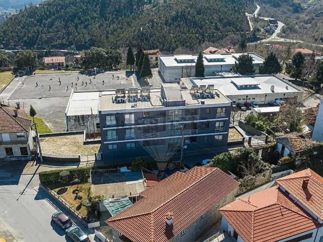 Apartamento, Britelo Gémeos Ourilhe