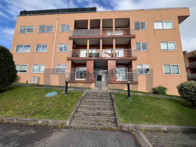 Apartamento, Canelas