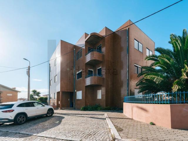 Apartamento, Canelas