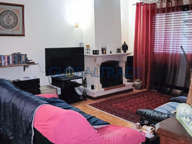 Apartamento, Canelas