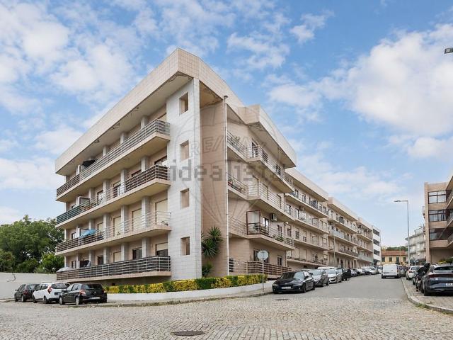 Apartamento, Canelas