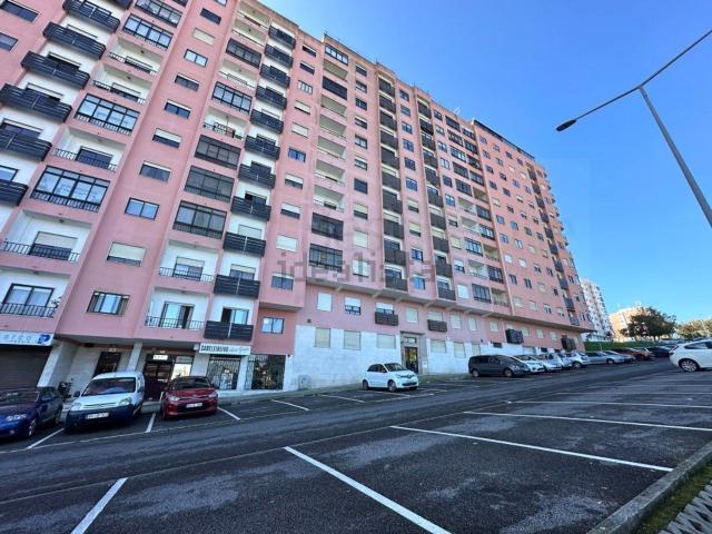 Apartamento, Cacém e São Marcos