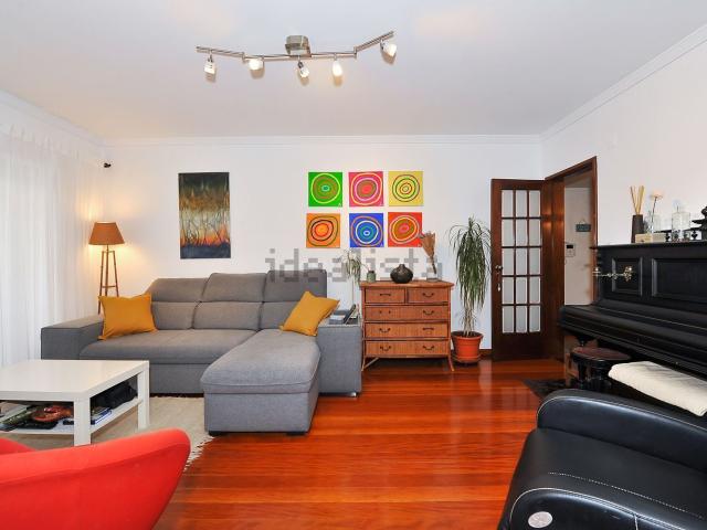 Apartamento, Carcavelos e Parede