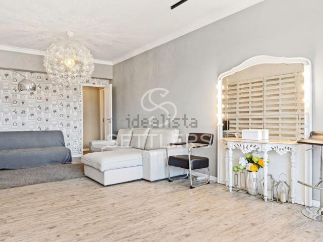 Apartamento, Carcavelos e Parede