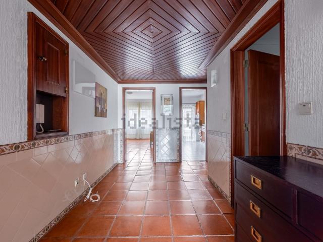 Apartamento, Carcavelos e Parede