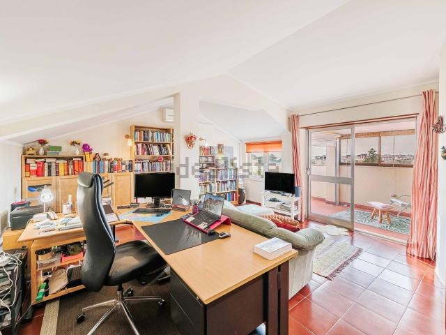Apartamento, Carcavelos e Parede