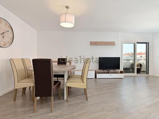 Apartamento, Carcavelos e Parede