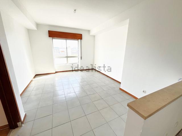 Apartamento, Carnaxide e Queijas
