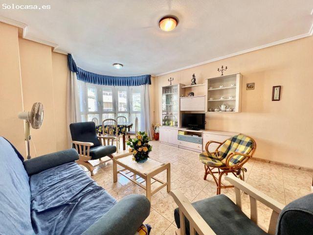 Apartamento céntrico con parking a solo 450m del mar en Avenida Habaneras – Ideal para vivir o inver