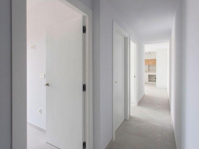 Apartamento céntrico de nueva construcción año 2024 86 m² 3ª planta con 2 dormitorios, 2 baños