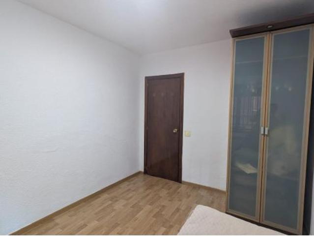 Apartamento CÉNTRICO semirreformado, entre SOL y ATOCHA
