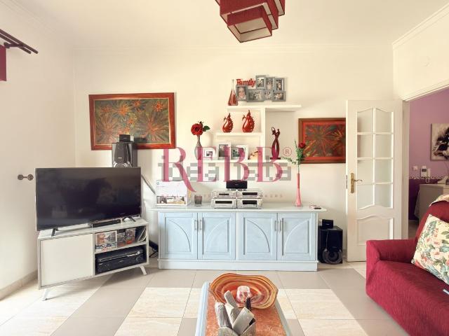 Apartamento, Charneca da Caparica e Sobreda