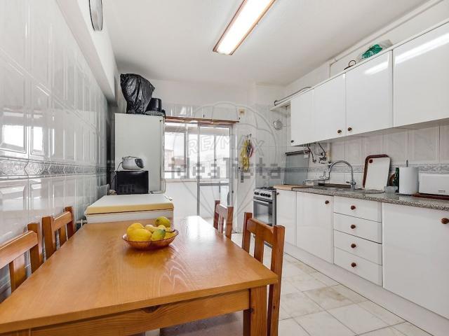 Apartamento, Charneca da Caparica e Sobreda