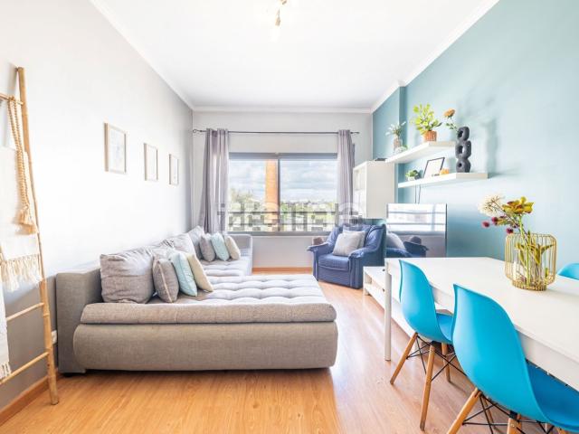 Apartamento, Charneca da Caparica e Sobreda