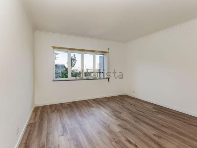 Apartamento, Charneca da Caparica e Sobreda