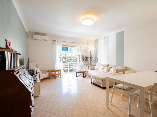Apartamento, Charneca da Caparica e Sobreda