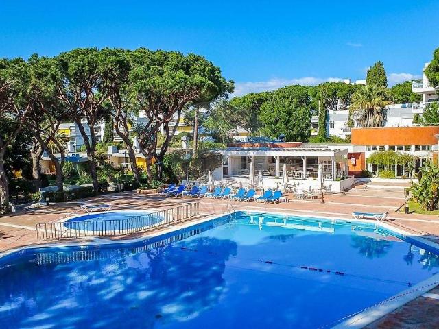 Apartamento com 3 quartos, em condominio de excelência em Vi. 110m² Quarteira