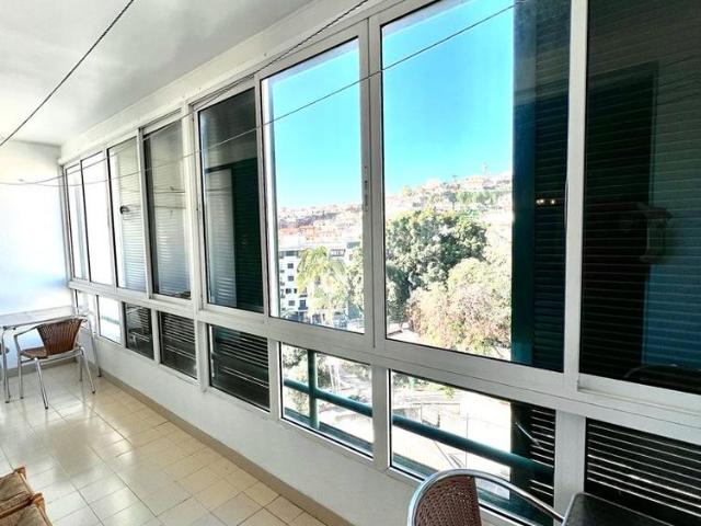 Apartamento com 3 Quartos | Rua do Til | Funchal