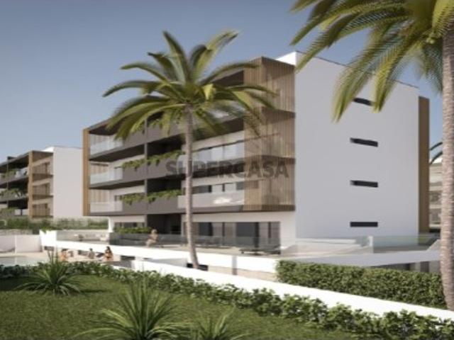 Apartamento com 3 quartos, T2+1 em construção com ampla área interior e localizado no ultimo piso