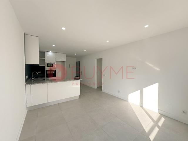 Apartamento com 2 Quartos em Quarteira