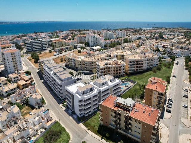 Apartamento com 2 quartos, piscina e jardim a poucos minutos. 92m² São Gonçalo de Lagos