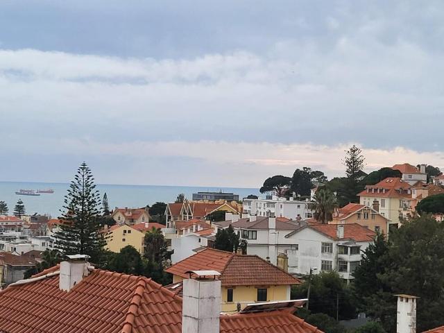 Apartamento com 4 quartos + Escritório, condomínio com estac. 280m² Cascais e Estoril