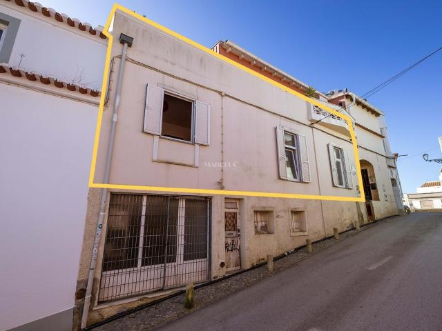 Apartamento Com Grande Potencial Para Al No Centro Histórico 153m² Lagos