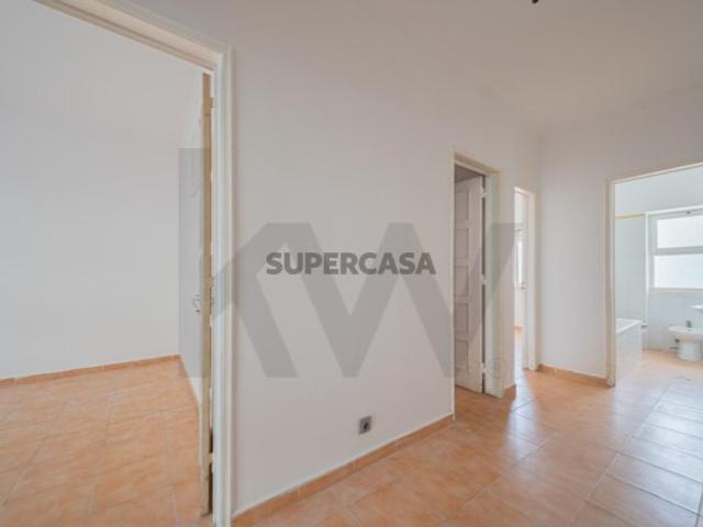 Apartamento com Logradouro e Garagem